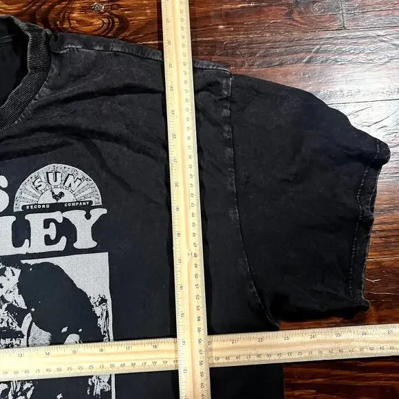 Sun Records Small Vintage Wash Elvis Presley Graphic Tee Black Relaxed Modern - Picture 5 of 5